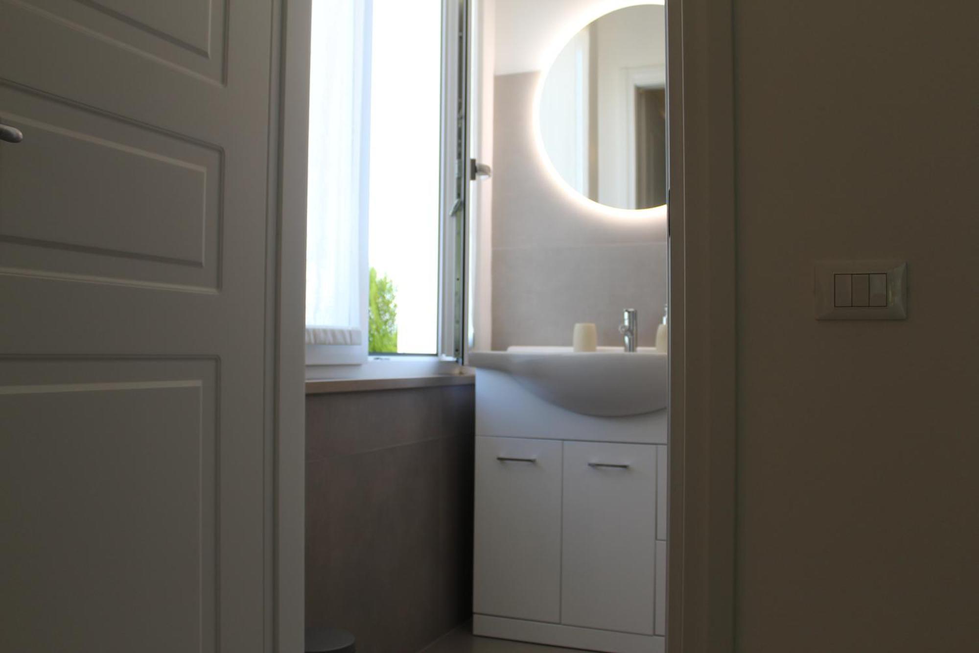 Villa Forte Salvi - Rooms Peschiera del Garda Esterno foto