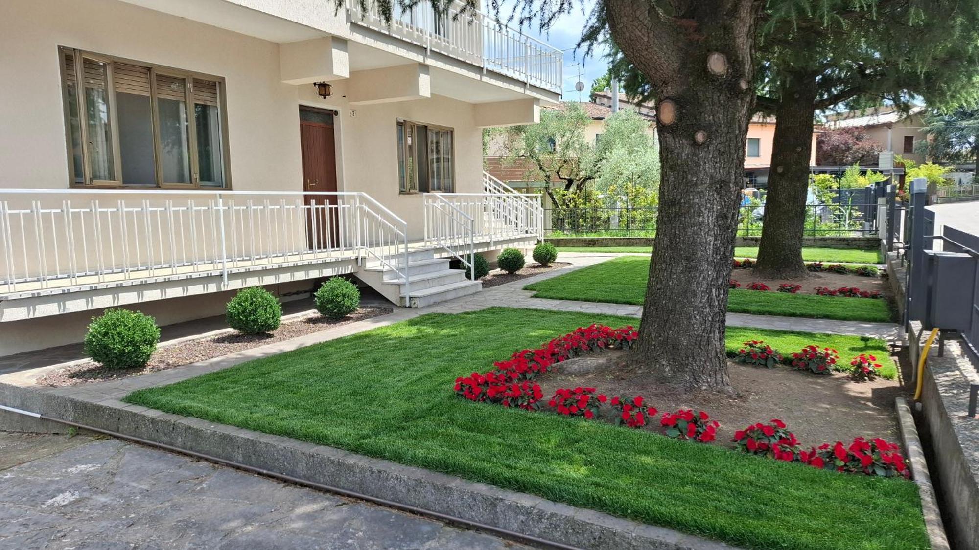 Villa Forte Salvi - Rooms Peschiera del Garda Esterno foto